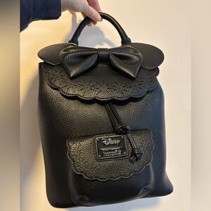 Disney Minnie Mouse Loungefly Backpack Black Pebble, scalloped edging